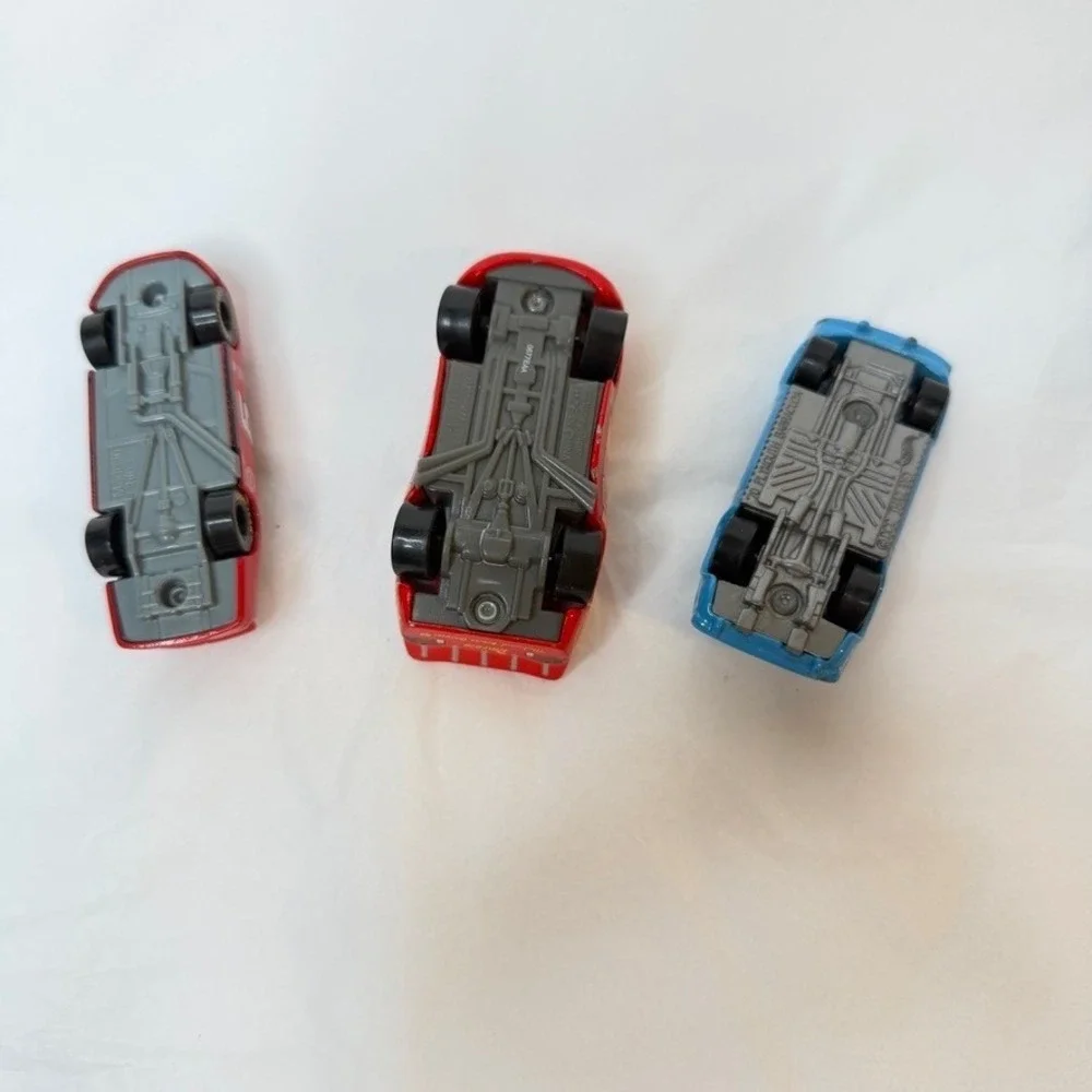 Die Cast‎ Toy Cars Lot of 3 Lightning McQueen Barracuda Chex Mix